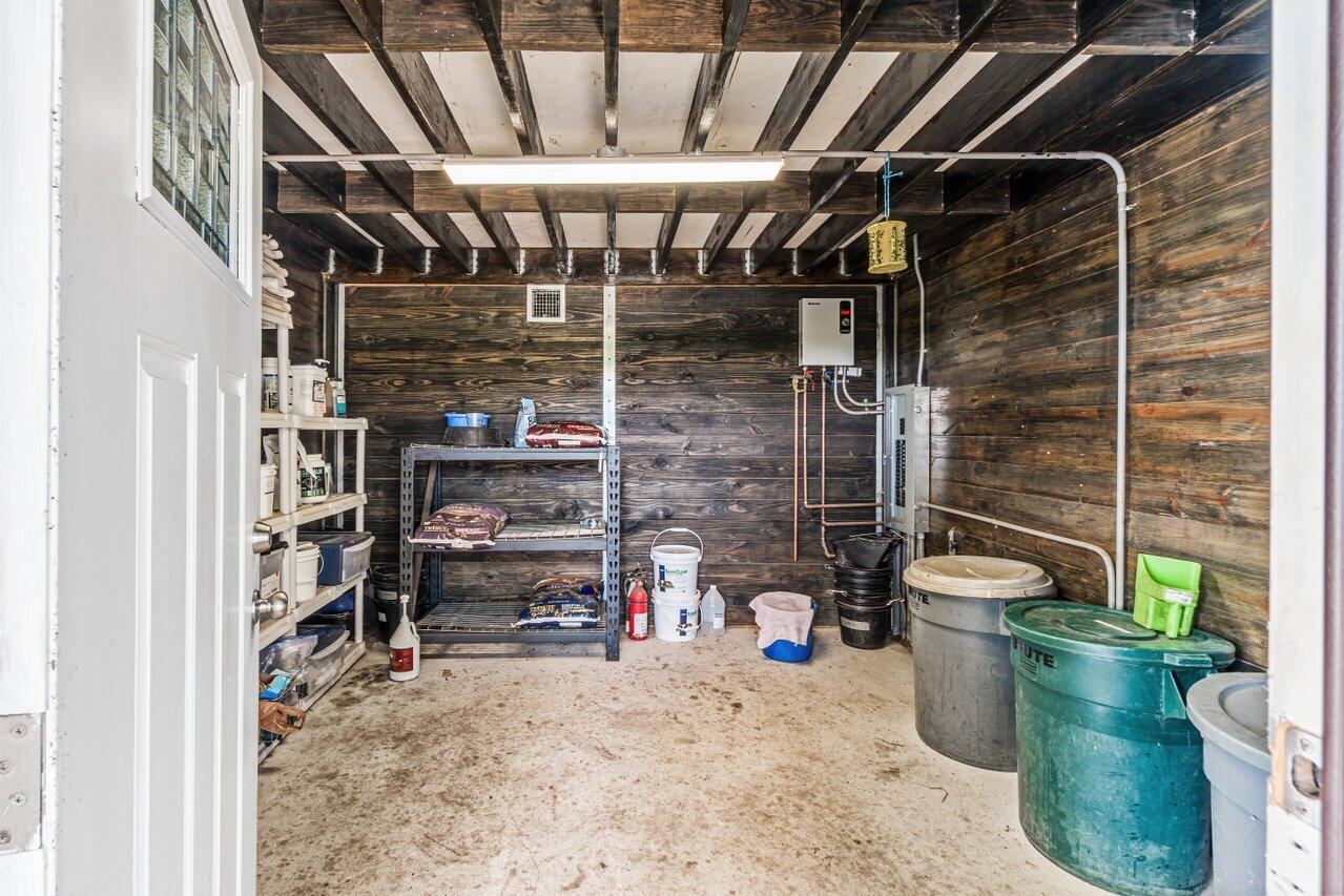 2587 Skipiks Way Property Photo 11