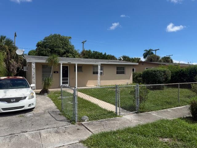1441 8th Street Property Photo 4