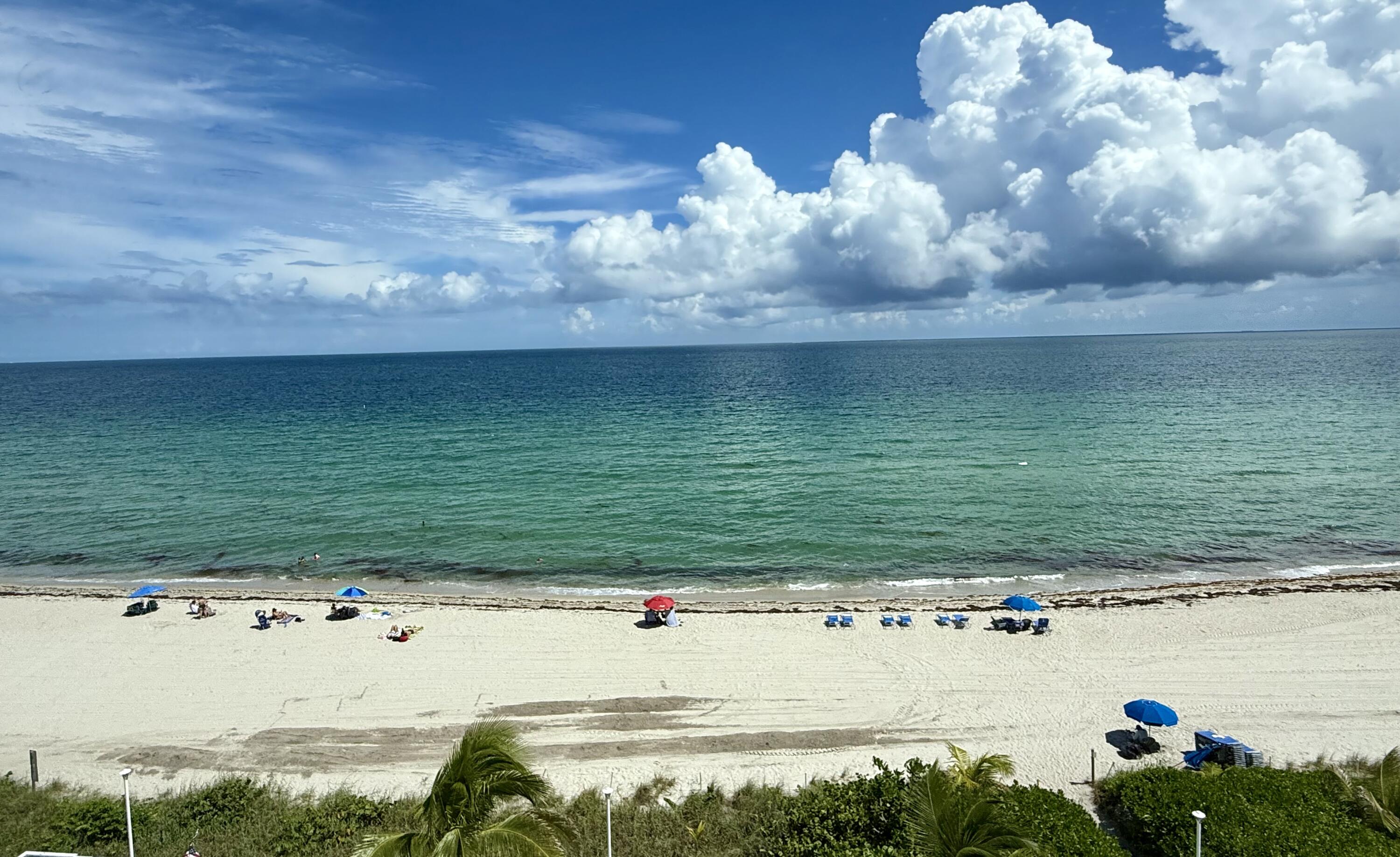 1890 S Ocean Drive 703 Property Photo 4