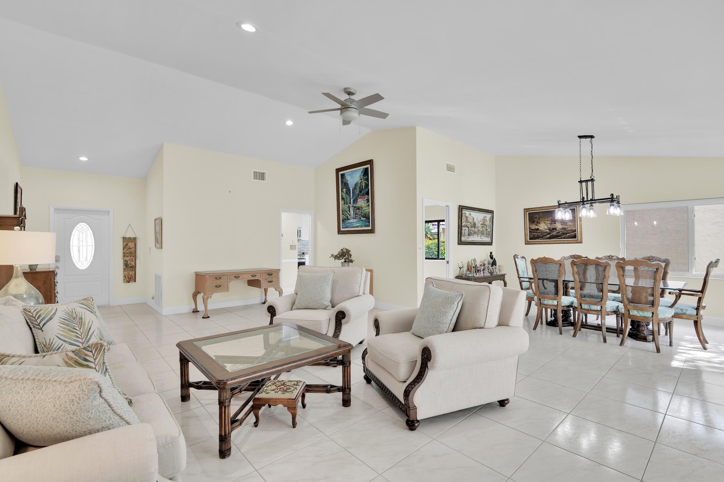 7962 Cloverfield Circle Property Photo 11