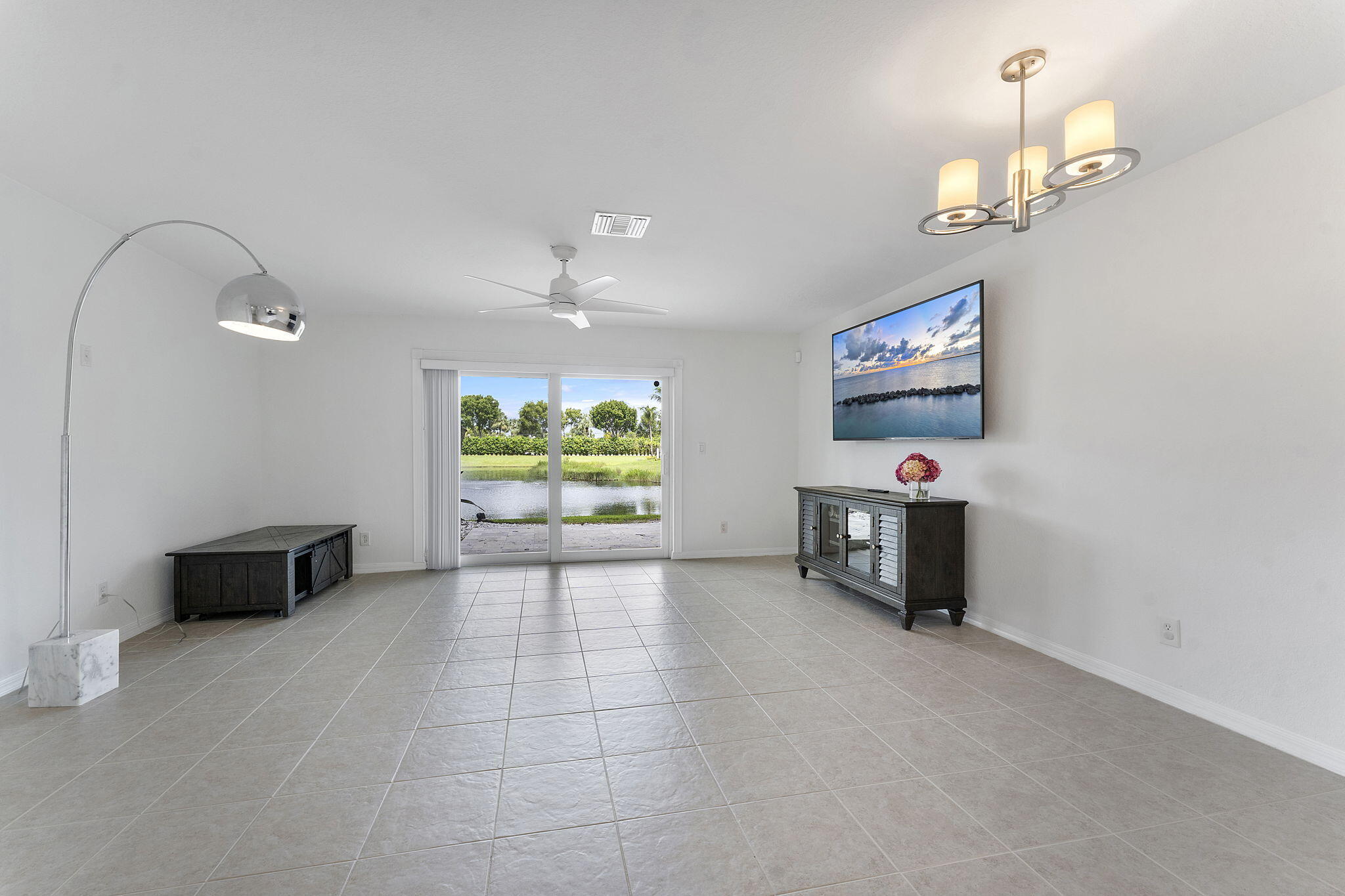 16129 Sierra Palms Drive Property Photo 13