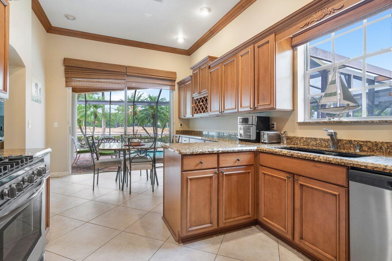 8161 Quail Meadow Way Property Photo 4