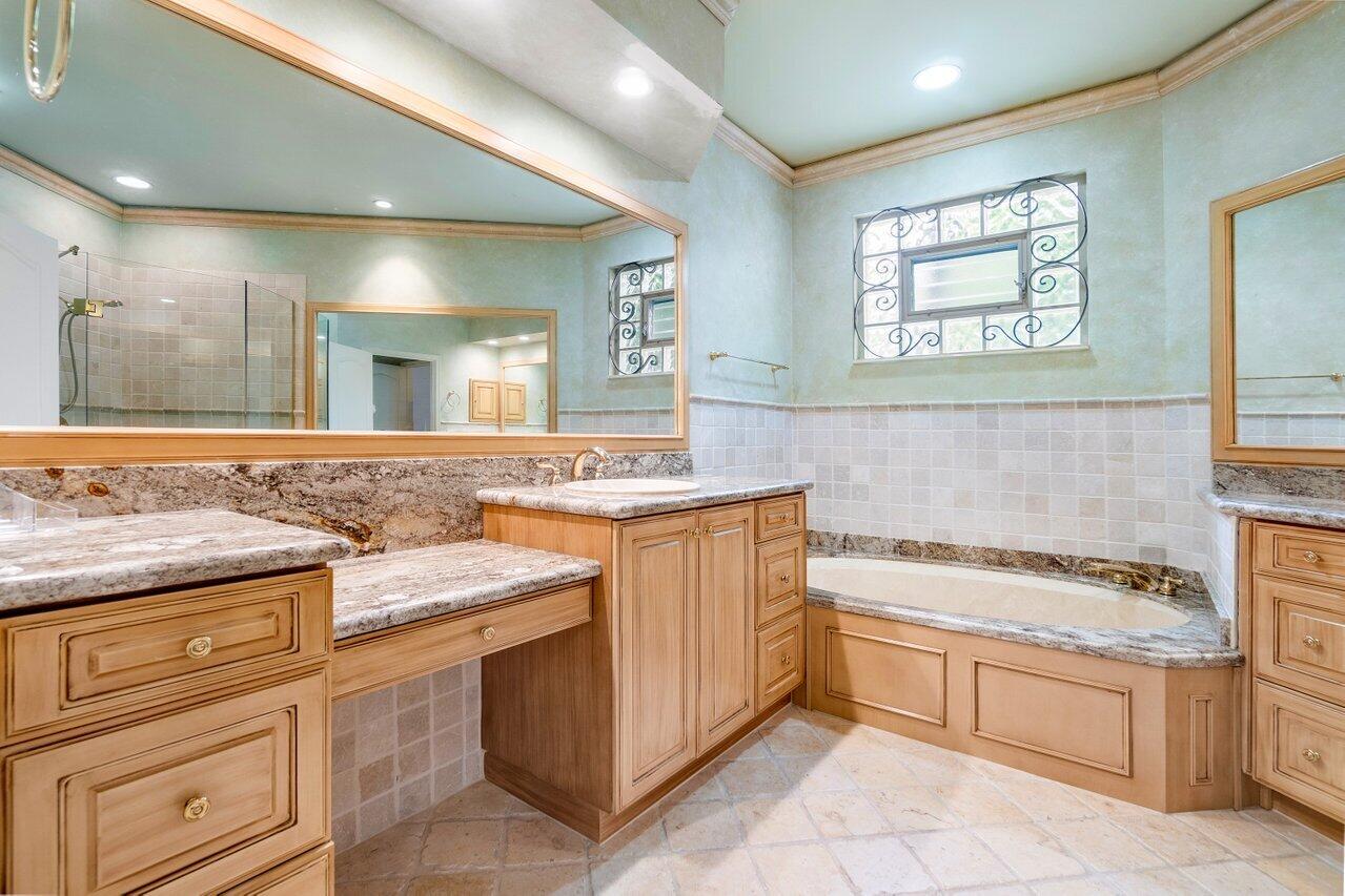 8161 Quail Meadow Way Property Photo 9