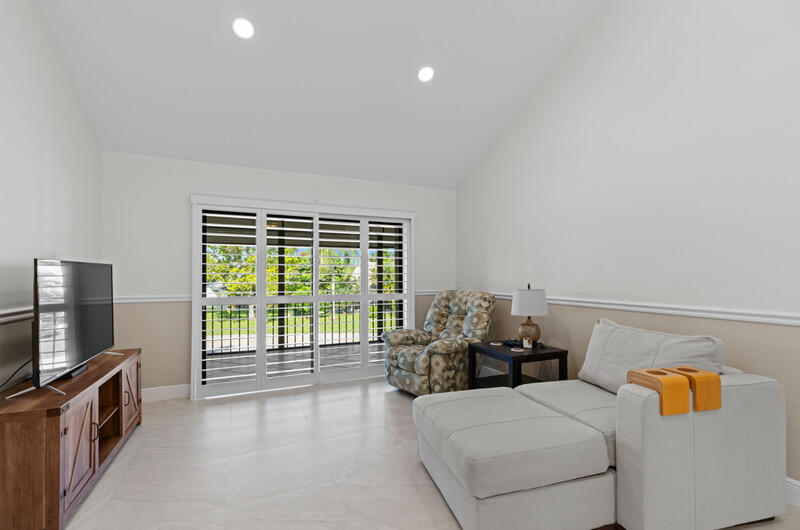 702 Wingfoot Drive D Property Photo 19