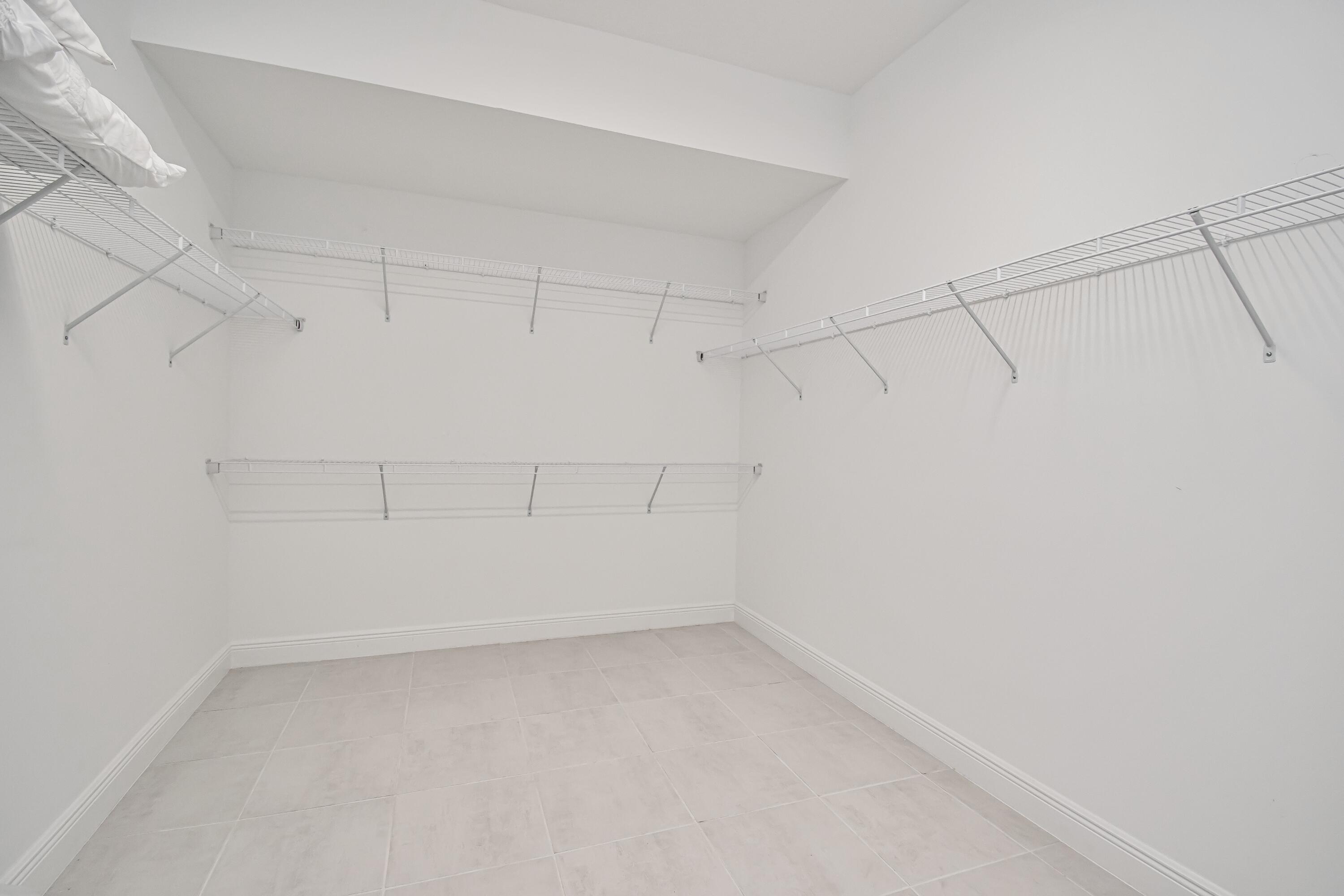 16420 Sandy Shore Drive Property Photo 17