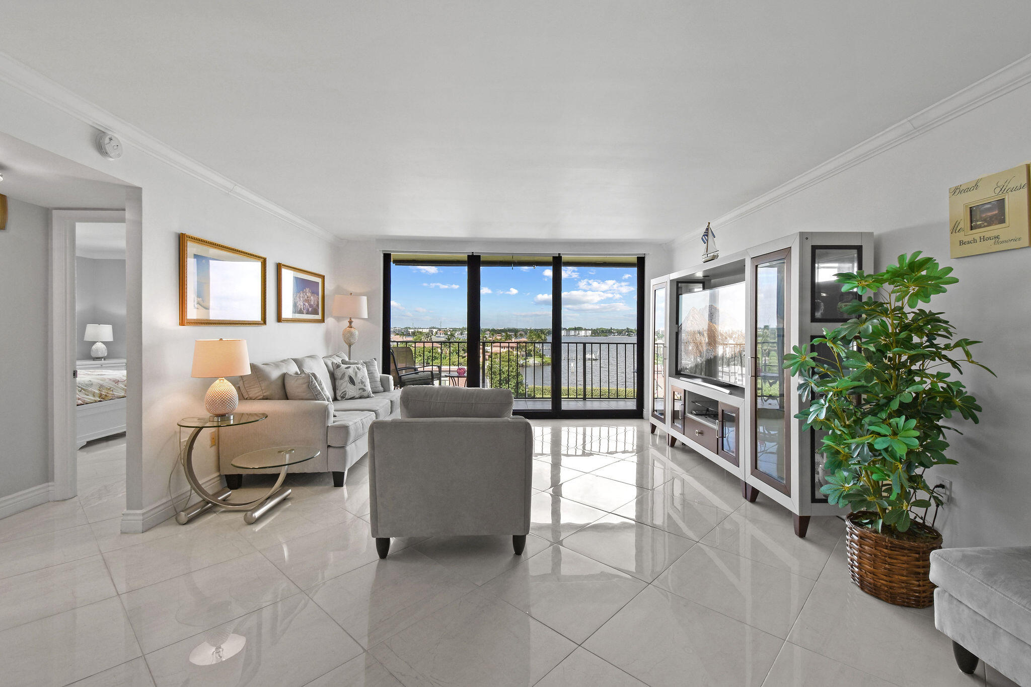 3460 S Ocean Boulevard 510 Property Photo 5