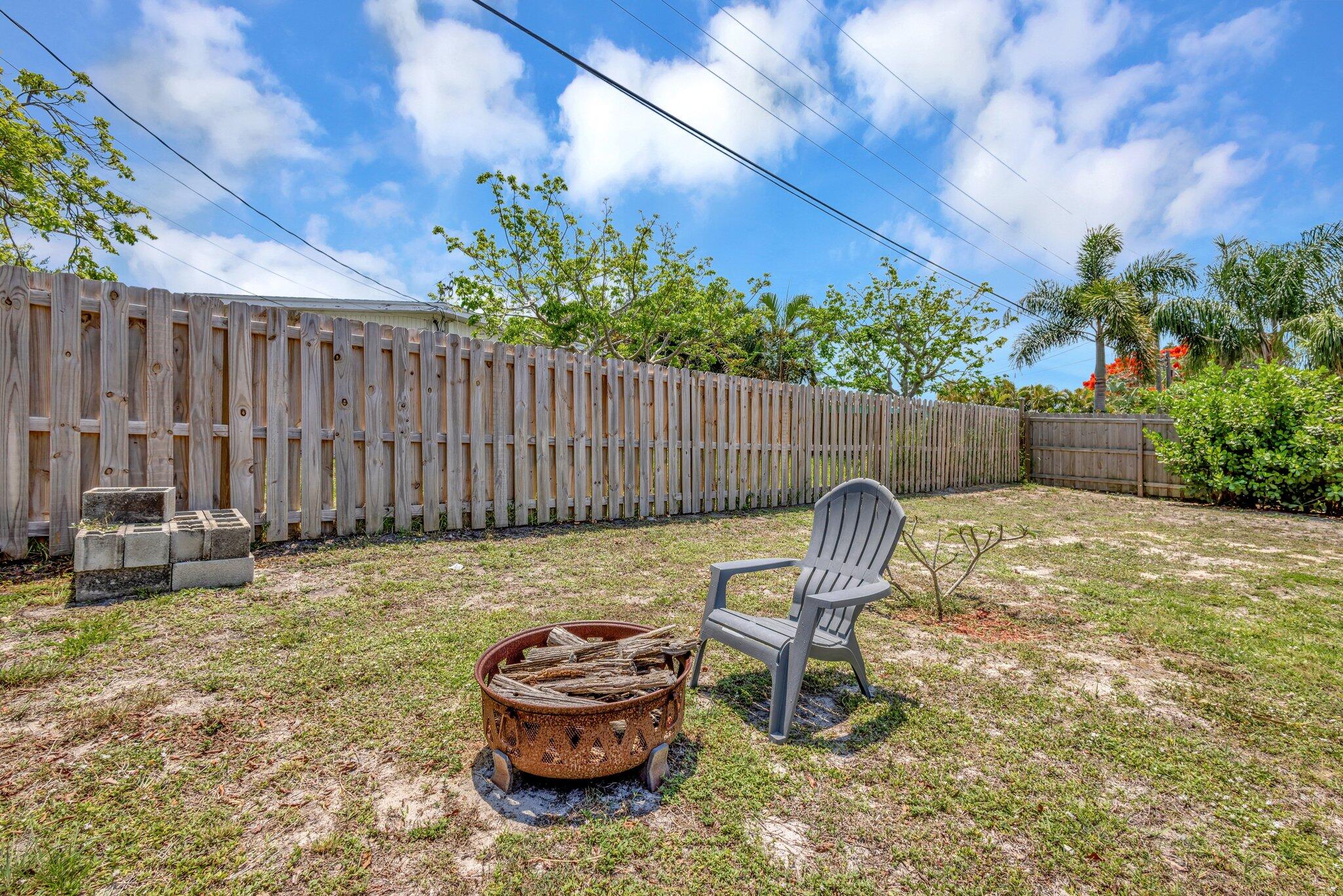 3837 Ne Melba Drive Property Photo 46
