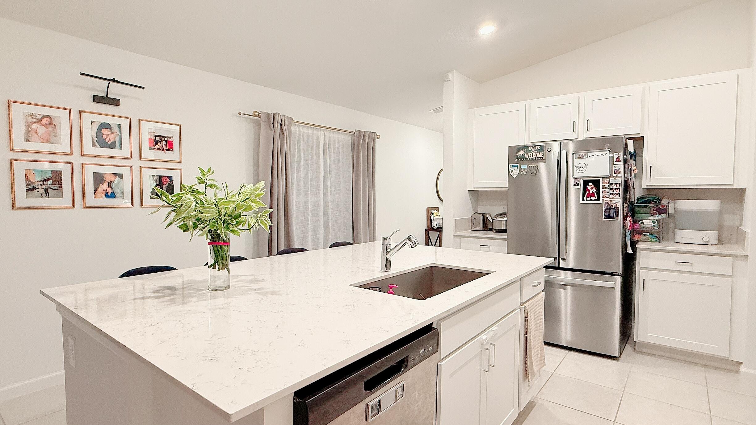 612 Papillon Street Sw Property Photo 15