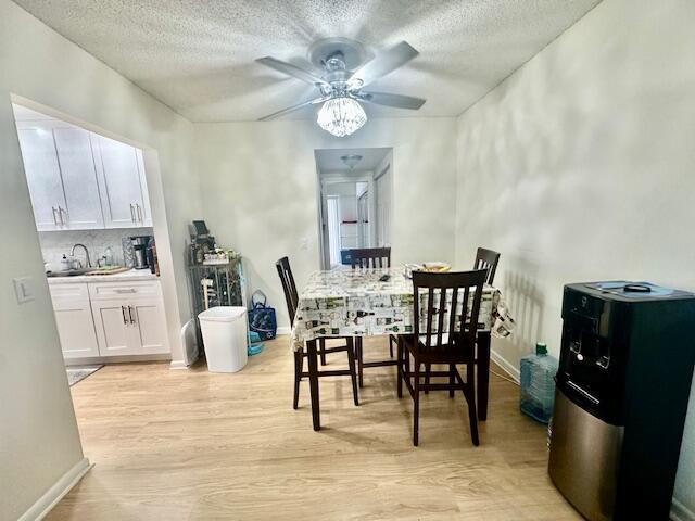 583 Fanshaw N Property Photo 5