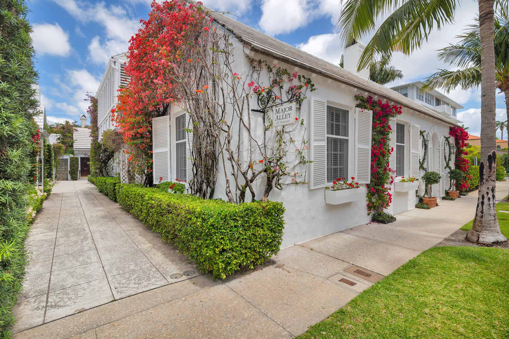 417 Peruvian Avenue 1 Property Photo 2
