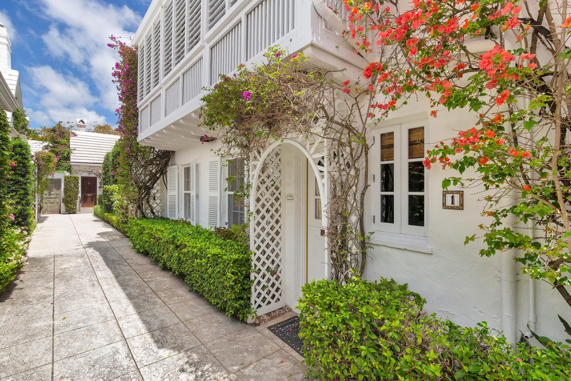 417 Peruvian Avenue 1 Property Photo 3