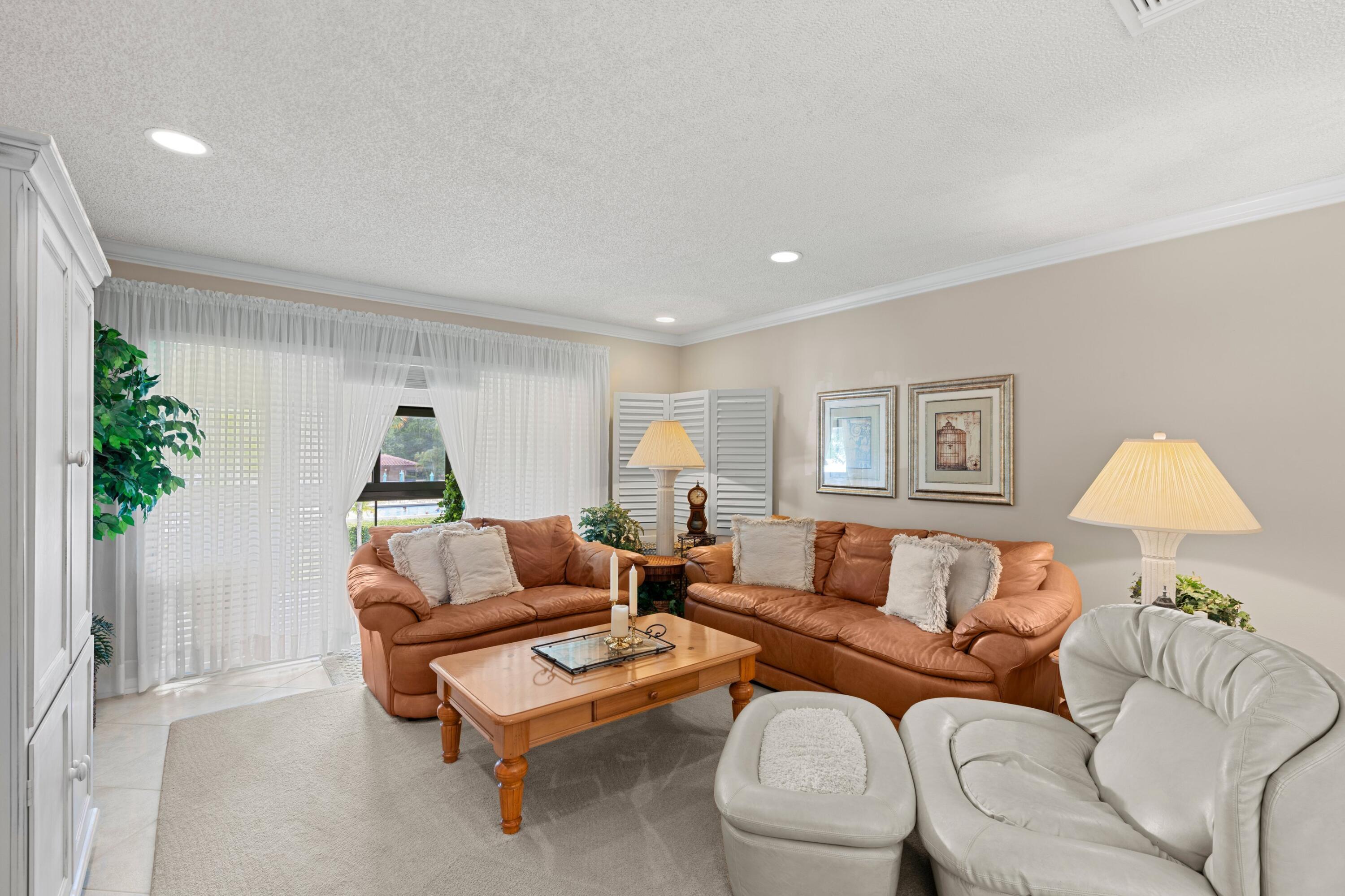 21734 Arriba Real 32b Property Photo 13