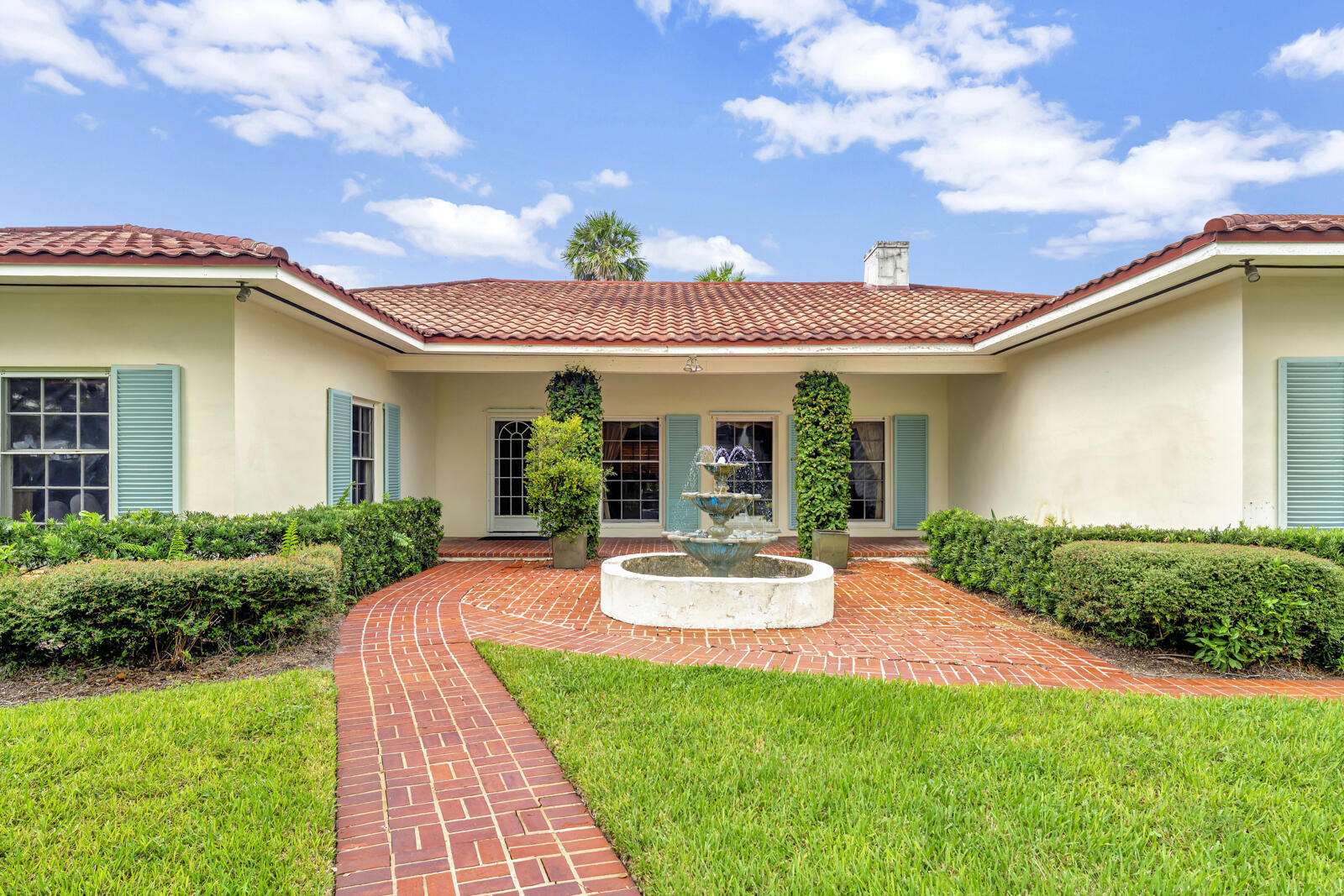 3655 Flamingo Drive Property Photo 3