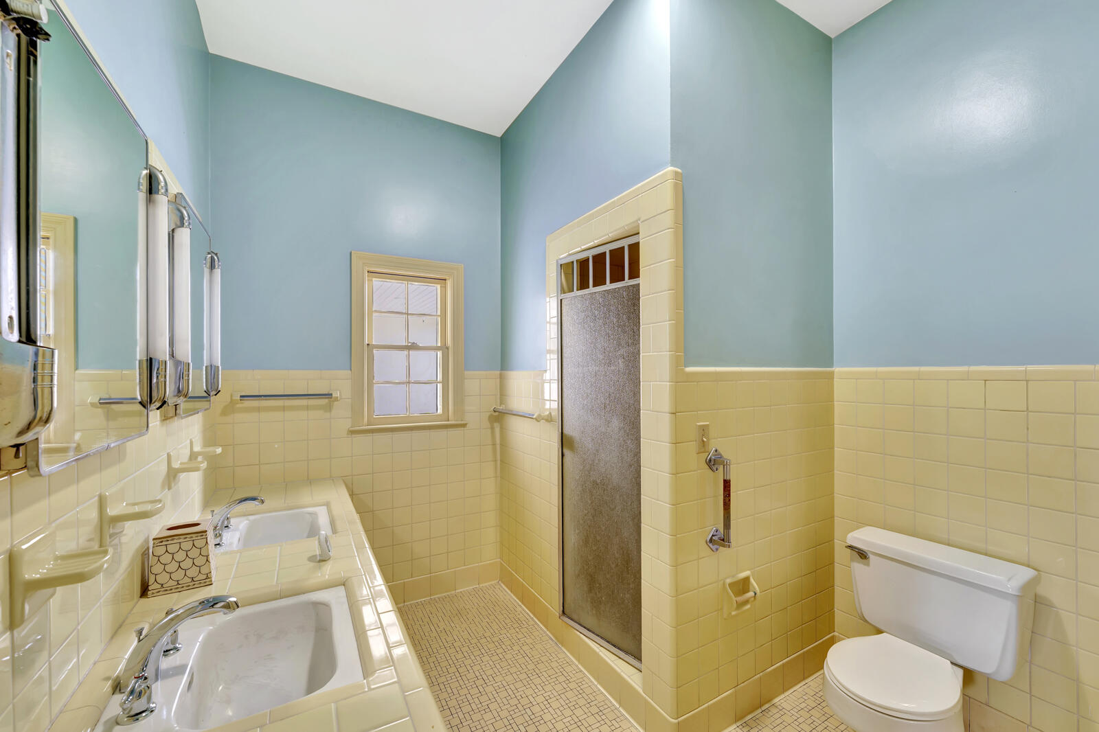 3655 Flamingo Drive Property Photo 17