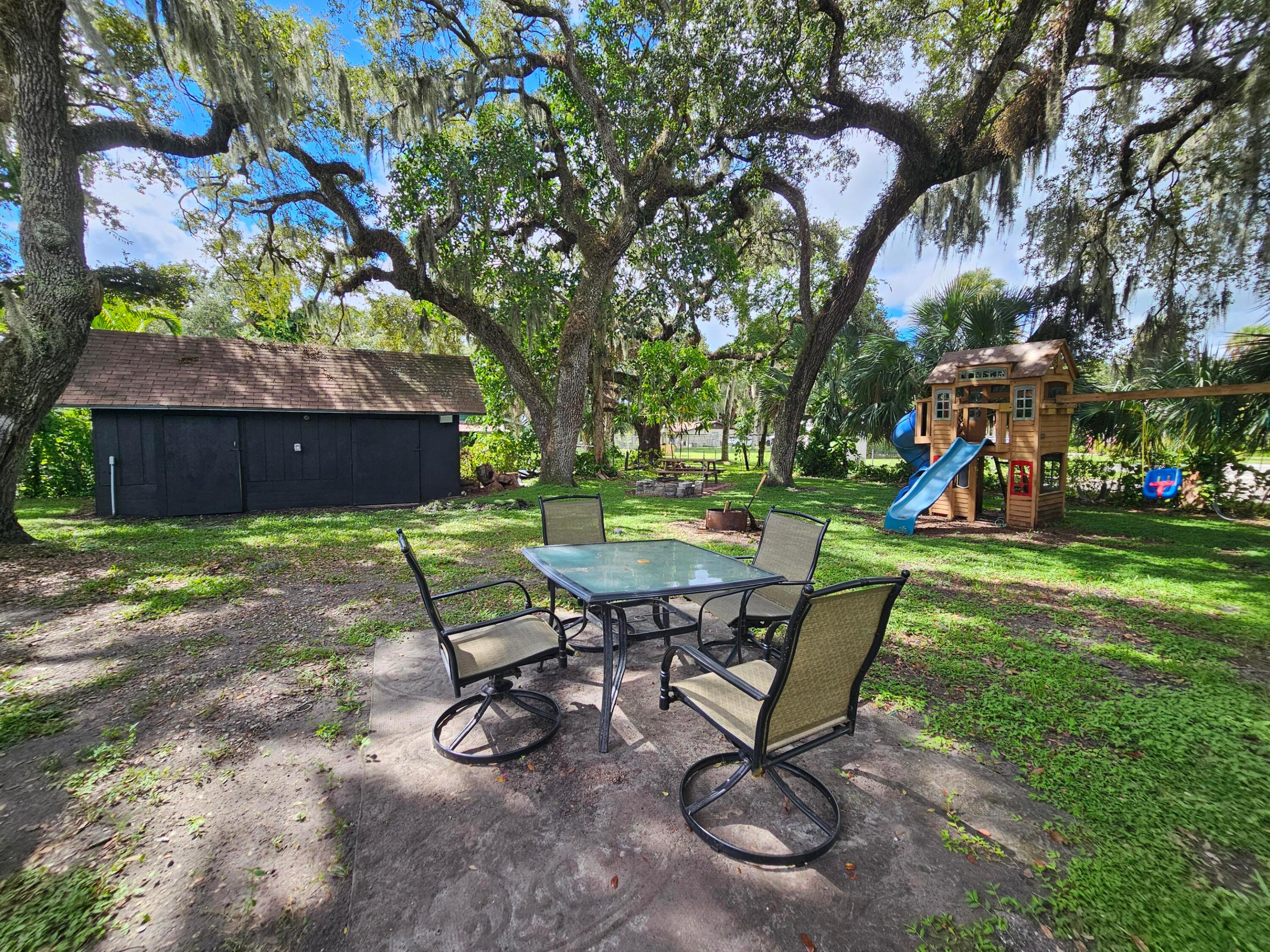 1806 Sw 2 Avenue Property Photo 23