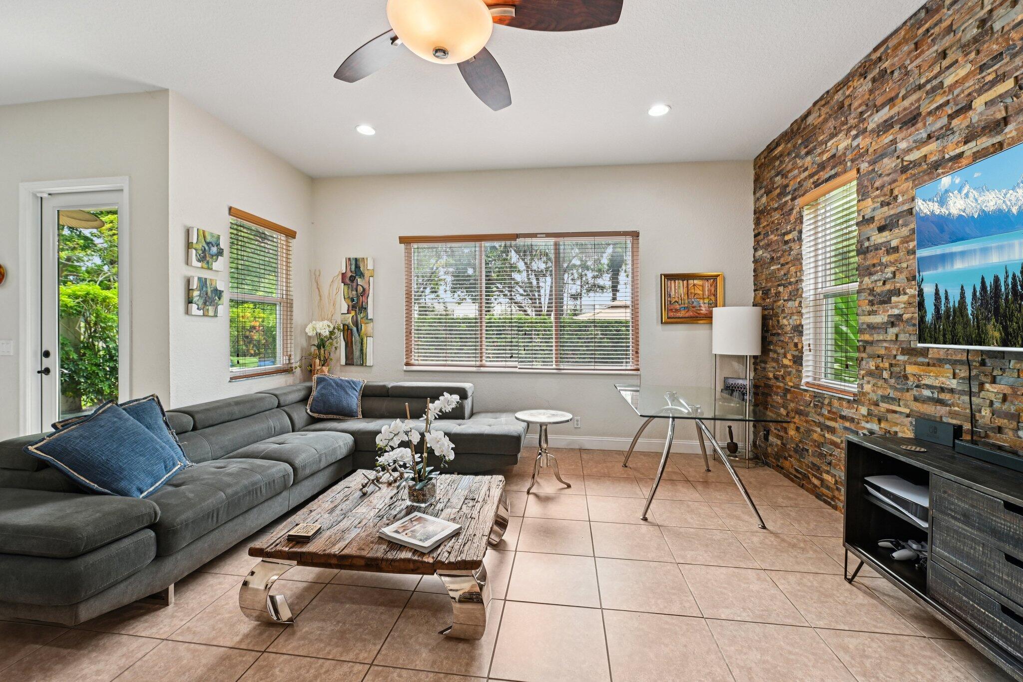 553 Gazetta Way Property Photo 2