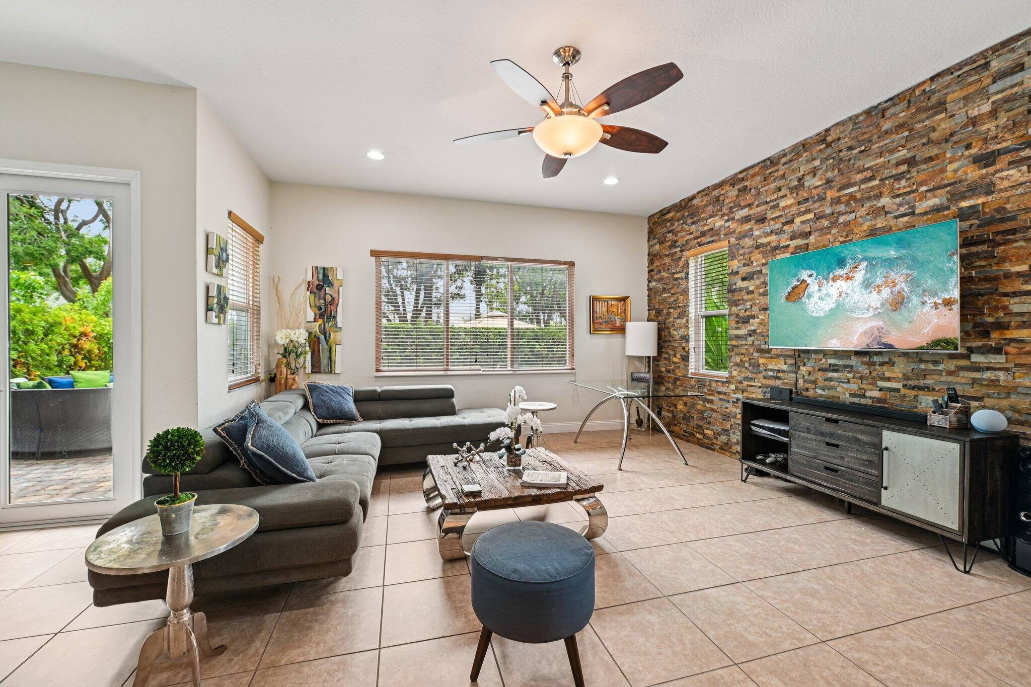 553 Gazetta Way Property Photo 3