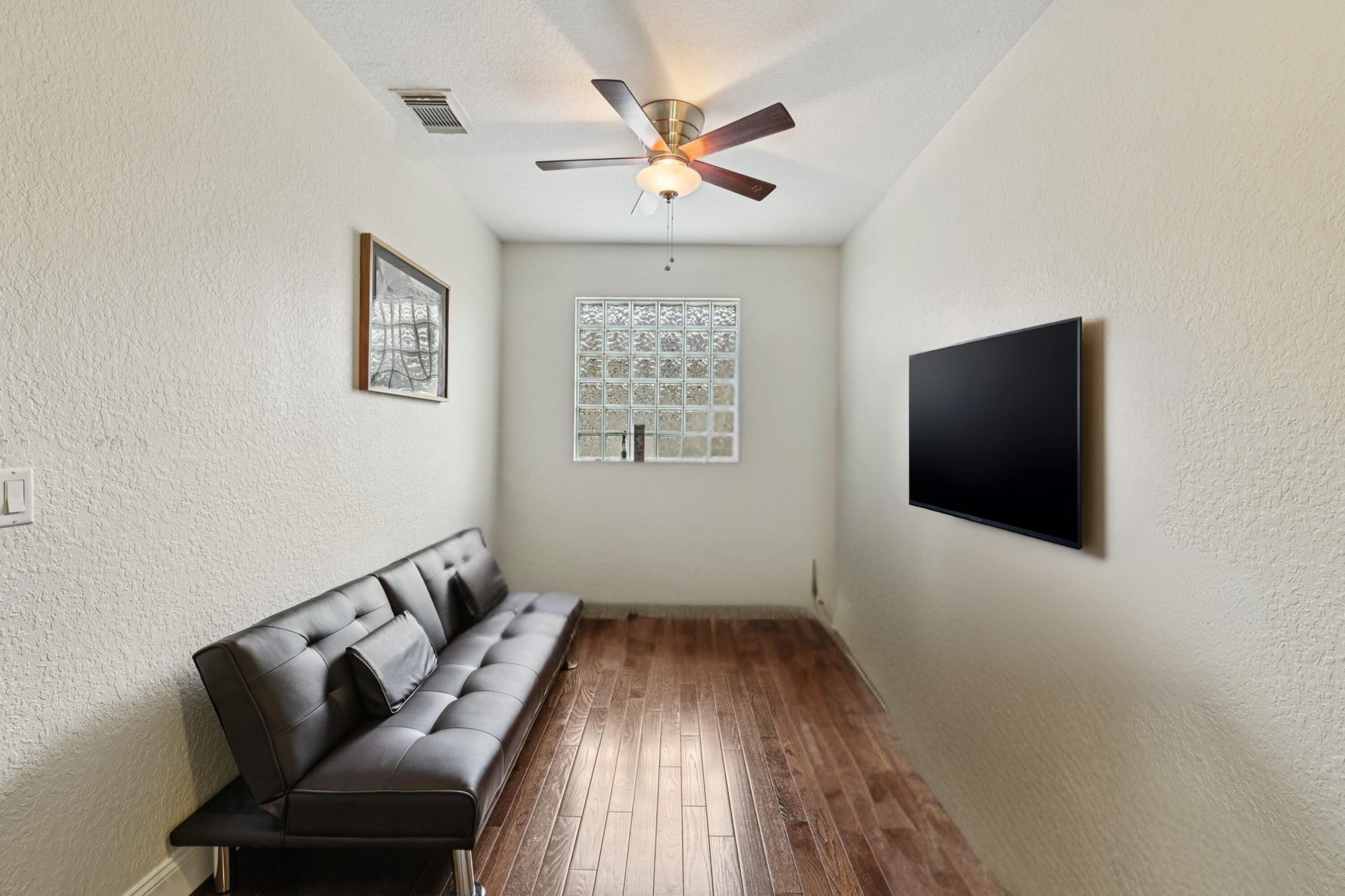 553 Gazetta Way Property Photo 22