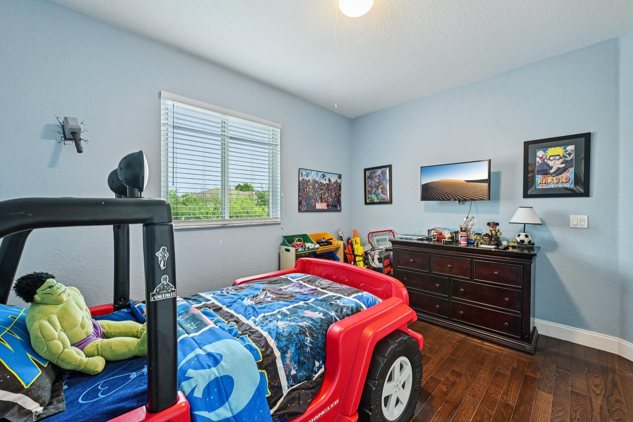553 Gazetta Way Property Photo 24