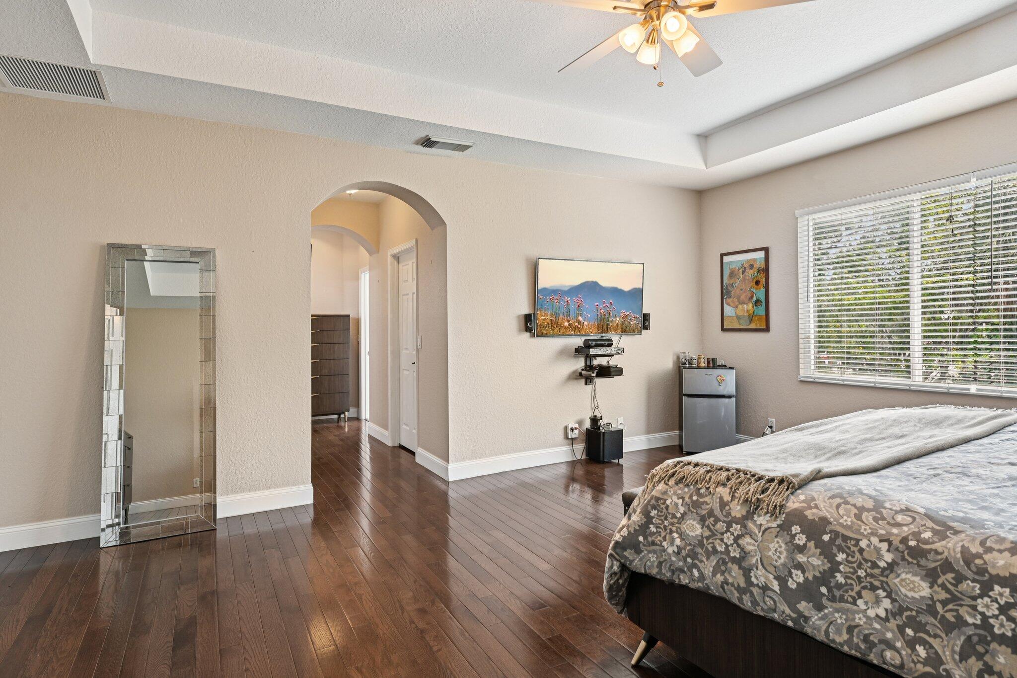 553 Gazetta Way Property Photo 38