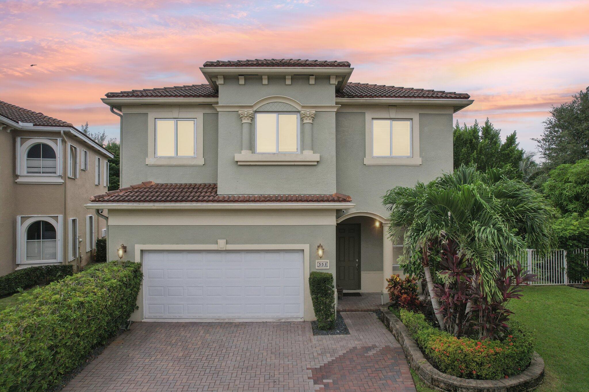 553 Gazetta Way Property Photo 44