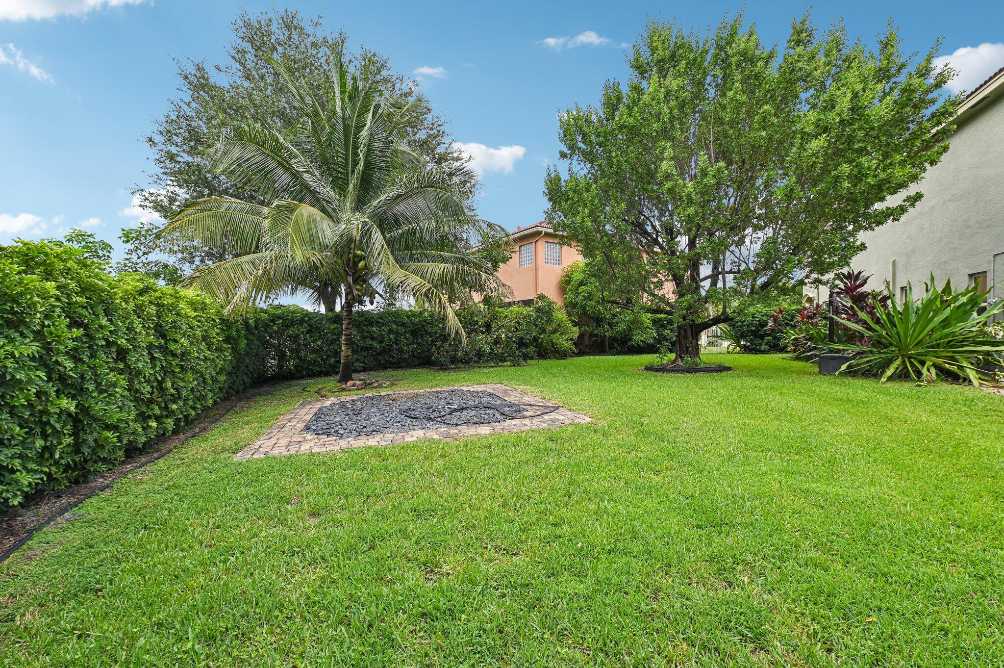 553 Gazetta Way Property Photo 60