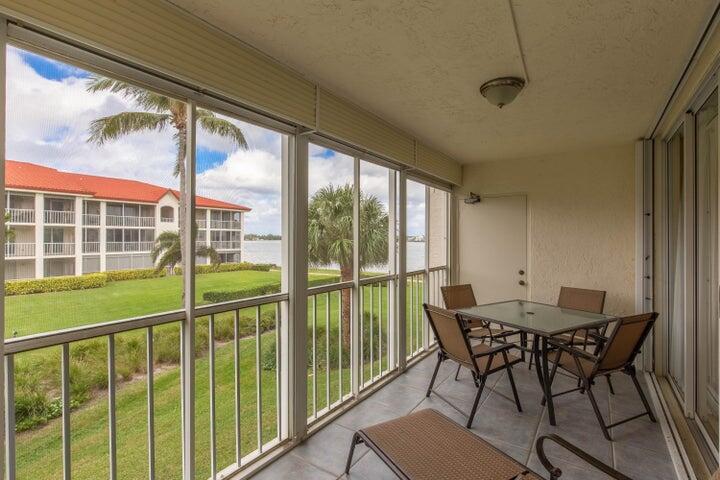 110 Half Moon Circle E2 Property Photo 6