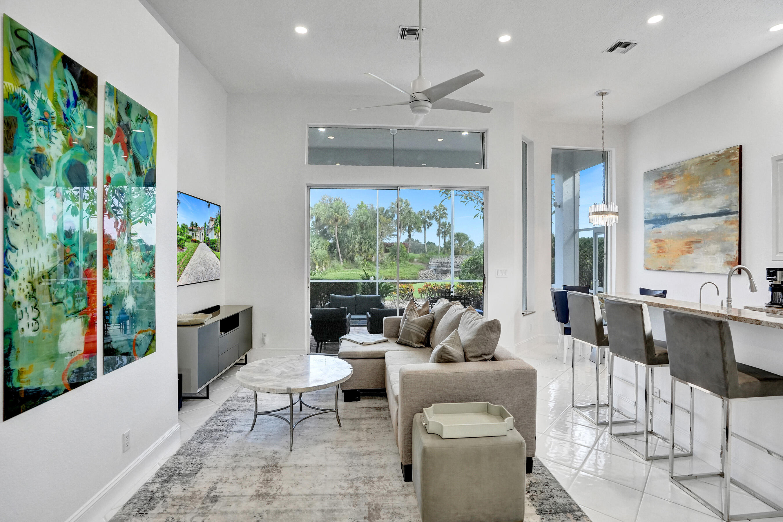 251 Isle Way Property Photo 12