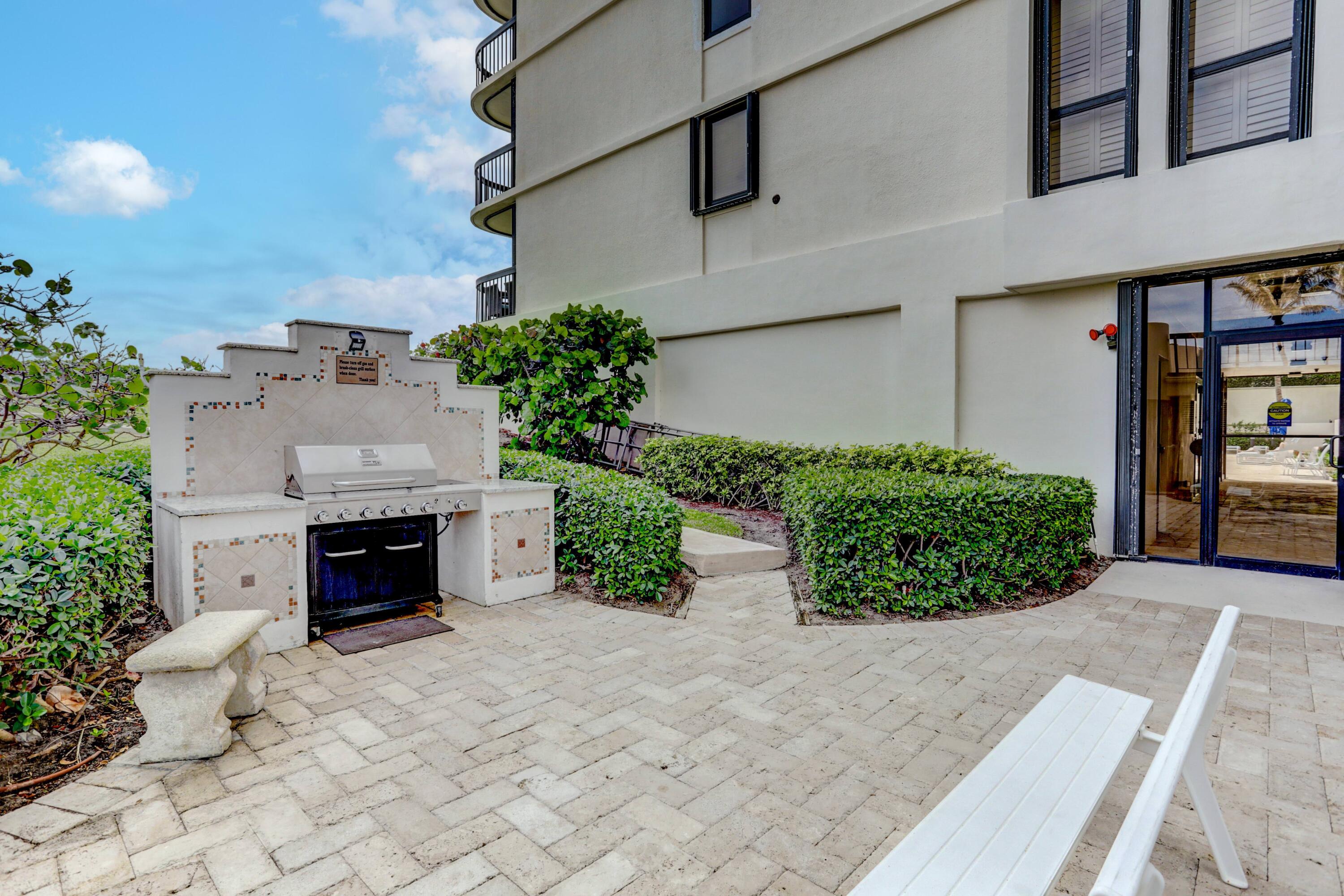 5380 N Ocean Drive 10-b Property Photo 33
