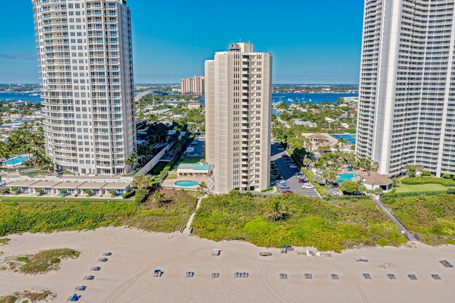2800 N Ocean Drive B - 6d Property Photo 27