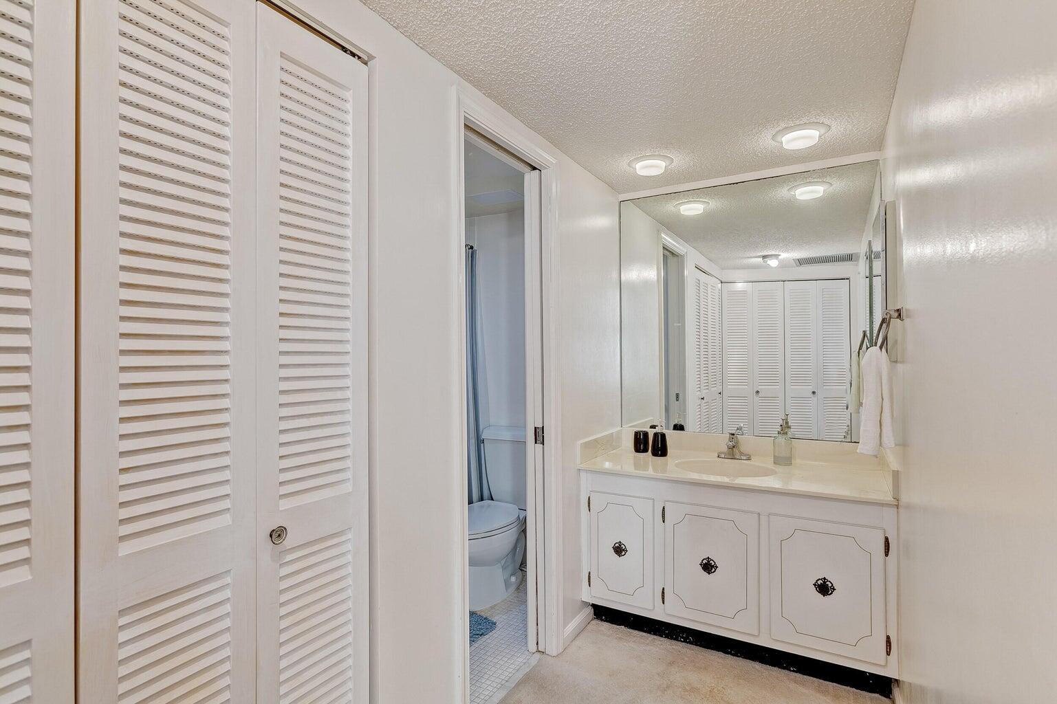2800 N Ocean Drive B - 6d Property Photo 31
