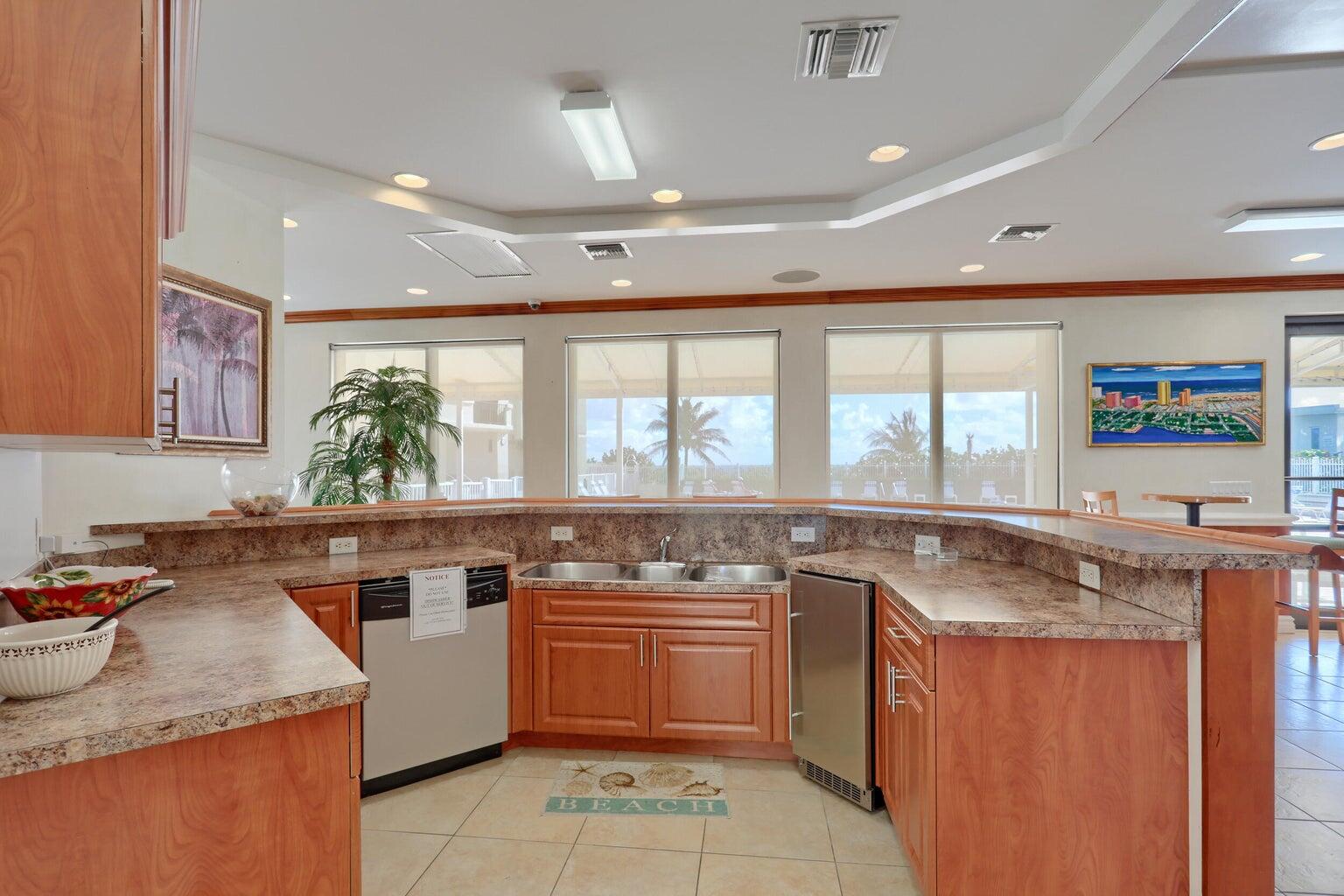 2800 N Ocean Drive B - 6d Property Photo 41