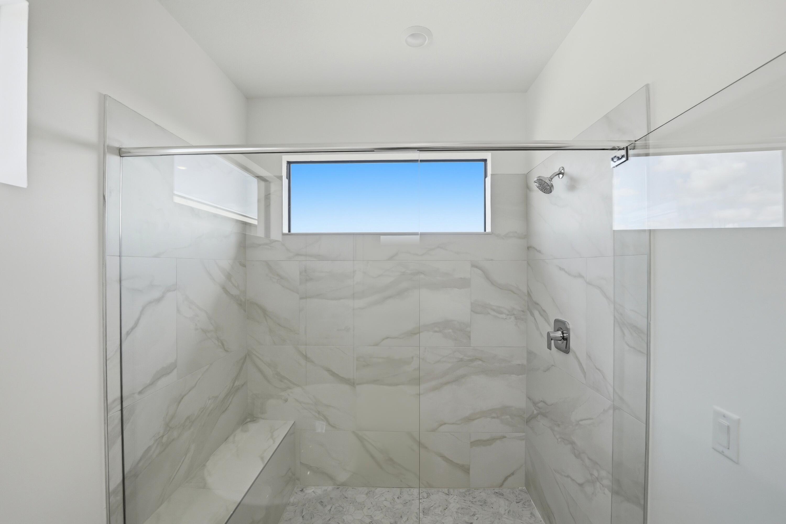 1016 Raleigh Way Property Photo 14