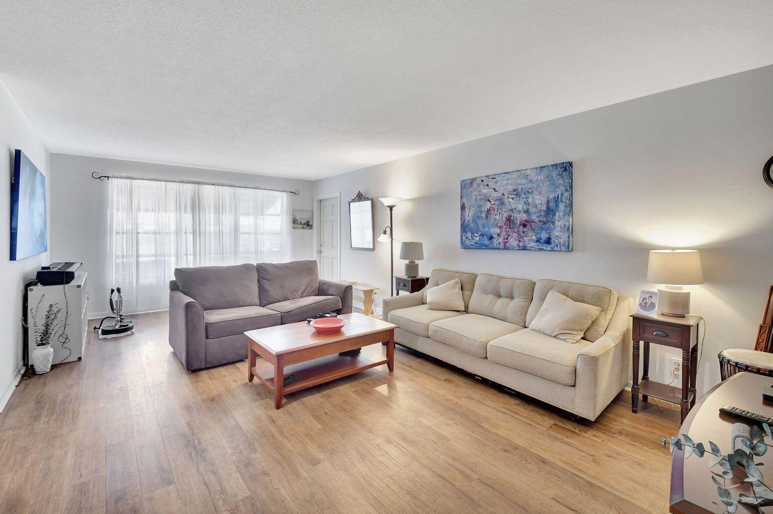 170 High Point Terrace E Apt B Property Photo 1
