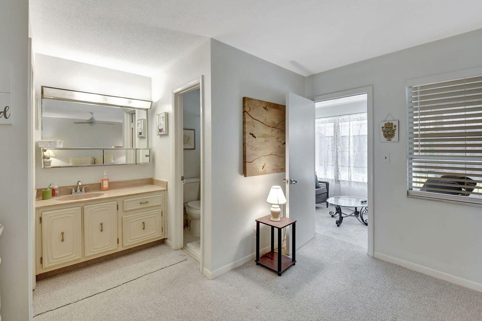 170 High Point Terrace E Apt B Property Photo 14