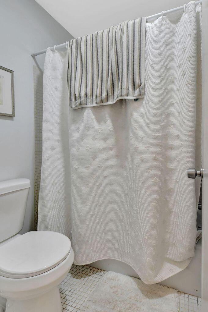 170 High Point Terrace E Apt B Property Photo 15