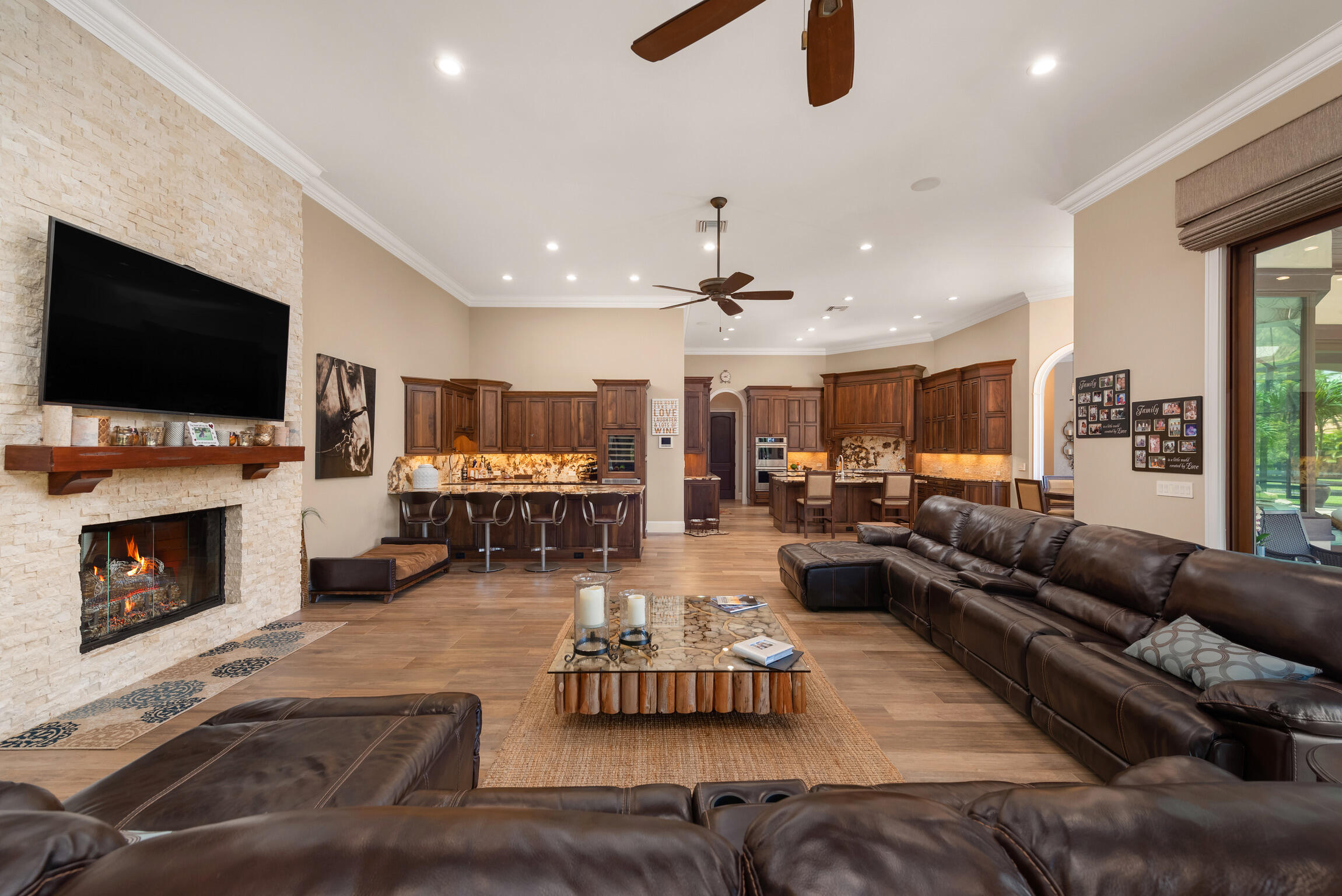 11780 Otter Run Property Photo 9