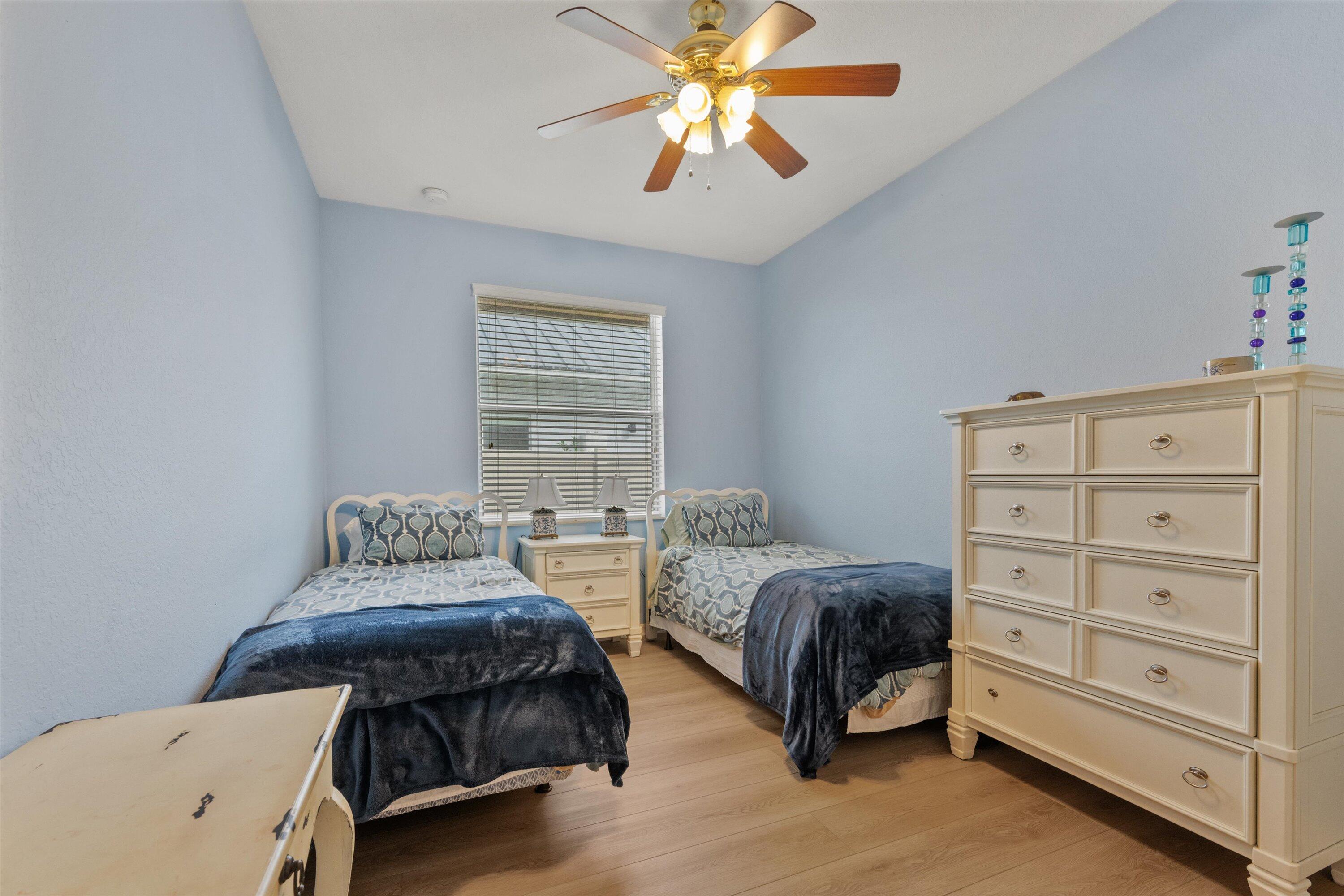 2981 Dovedale Court E Property Photo 18