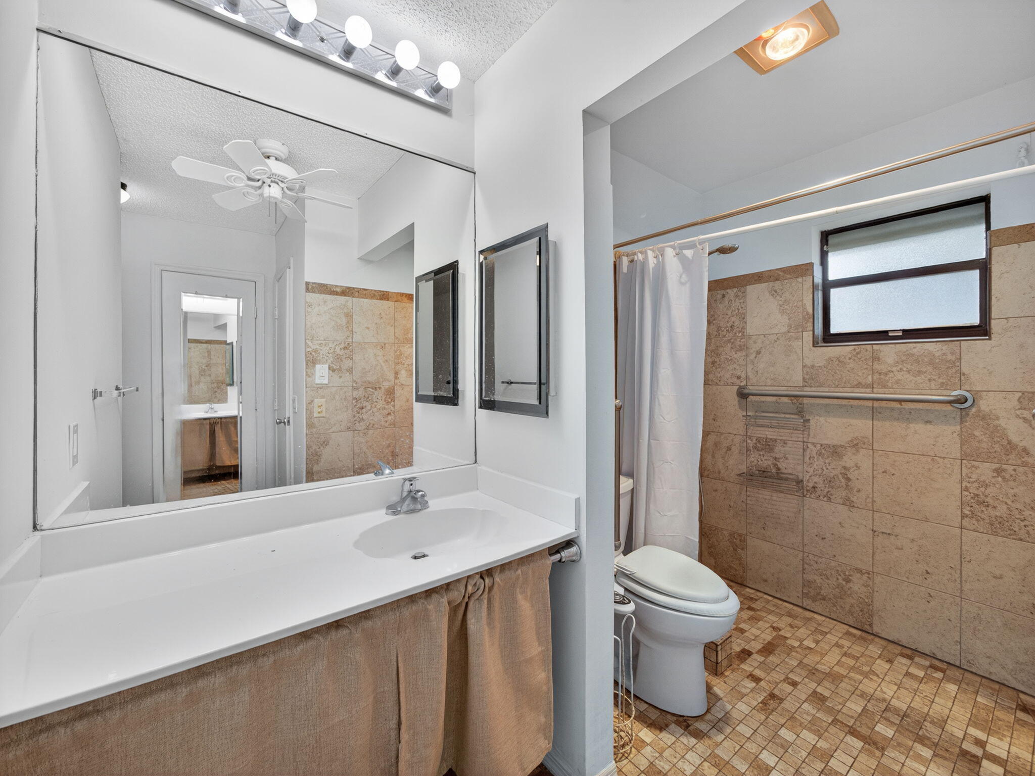4355 Cedar Tree Place B Property Photo 17
