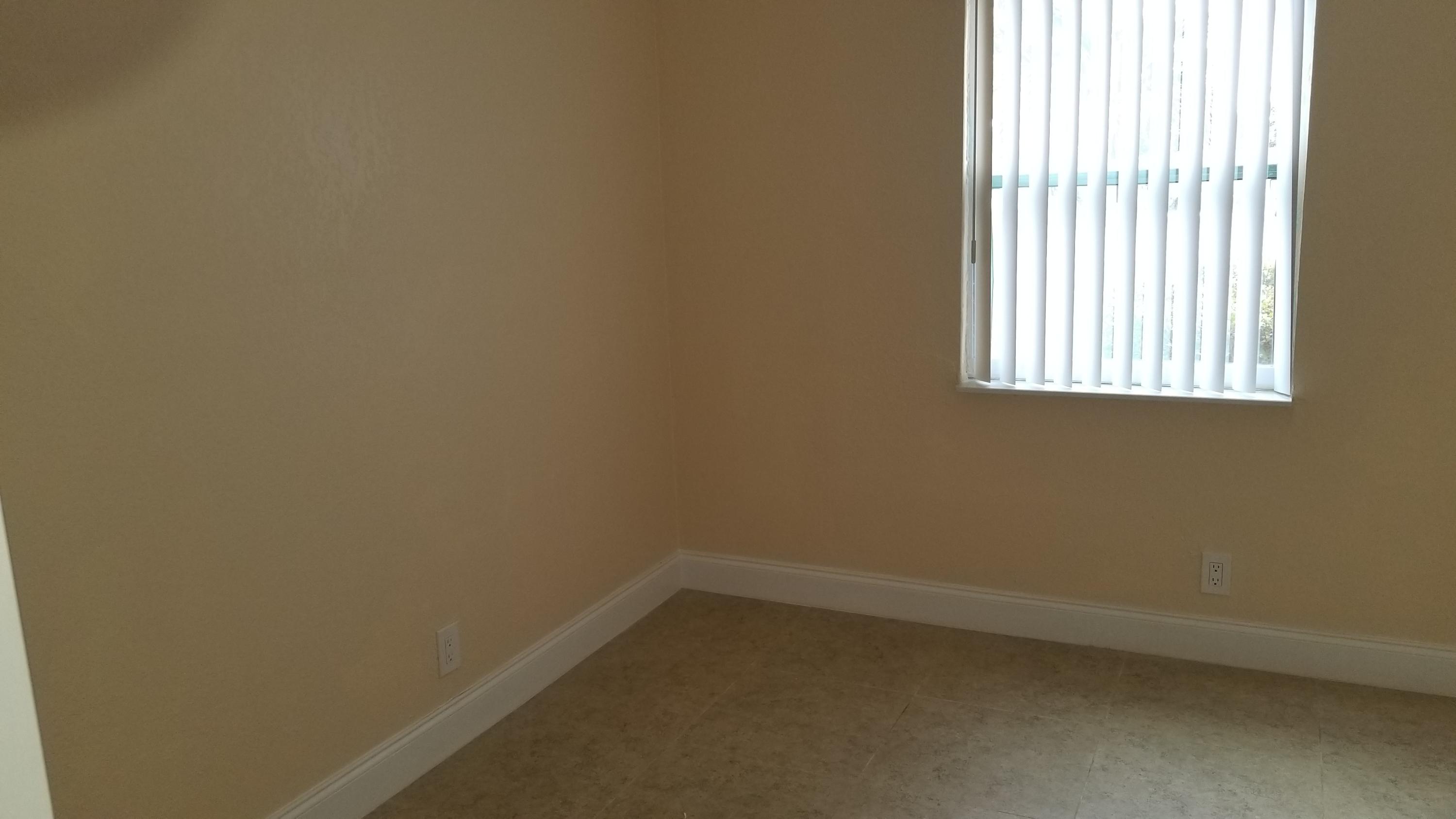 1516 Se Royal Green Circle G-103 Property Photo 8