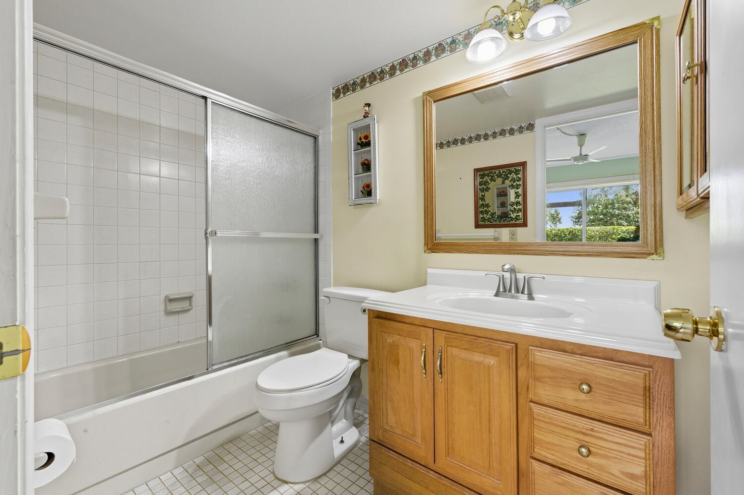 3075 Gardens East Drive 14 Property Photo 21