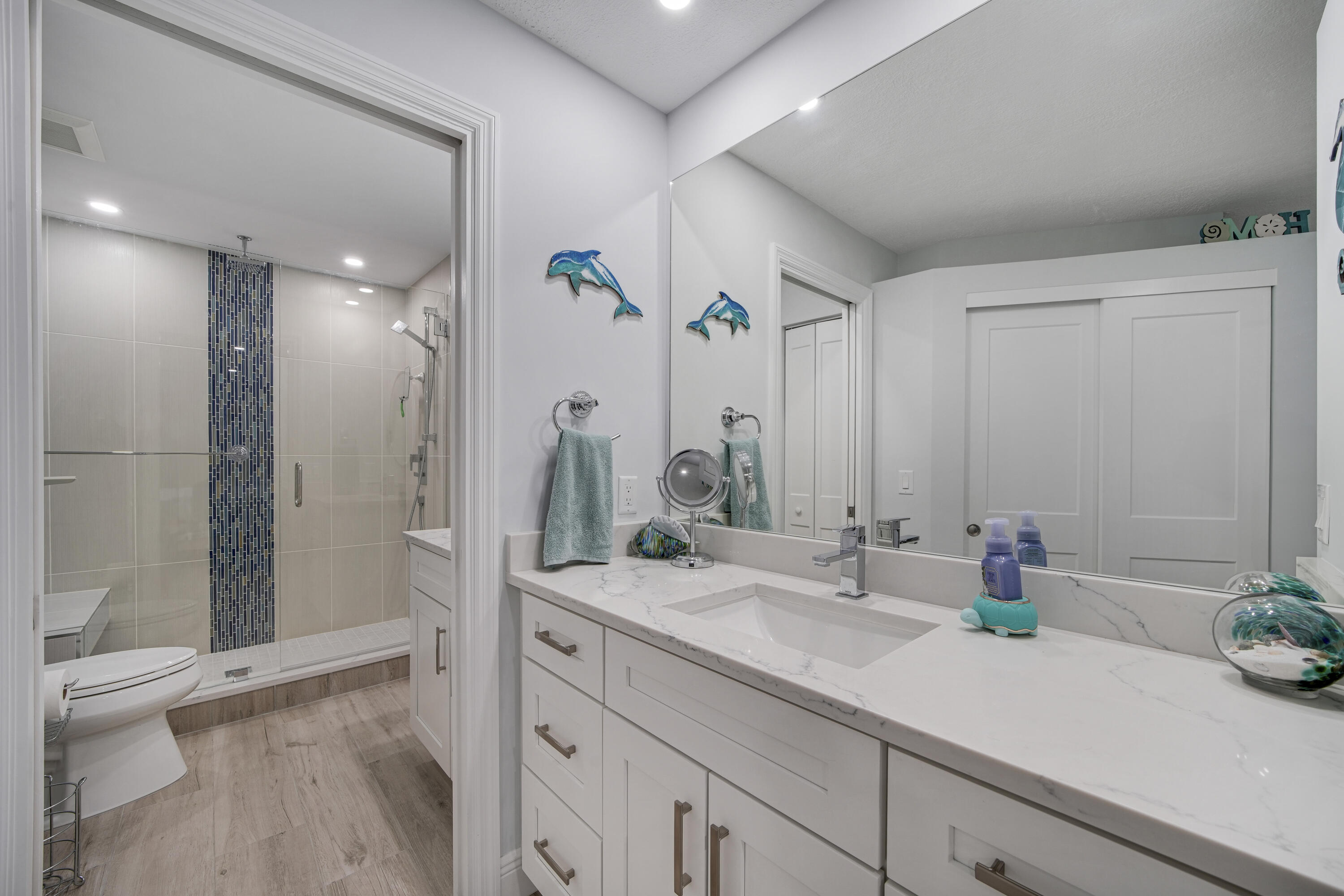 1637 Ne Nautical Place 804 Property Photo 24