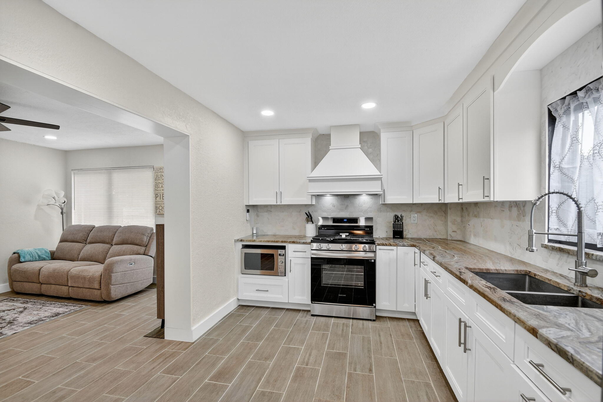 5008 Parker Avenue Property Photo 10