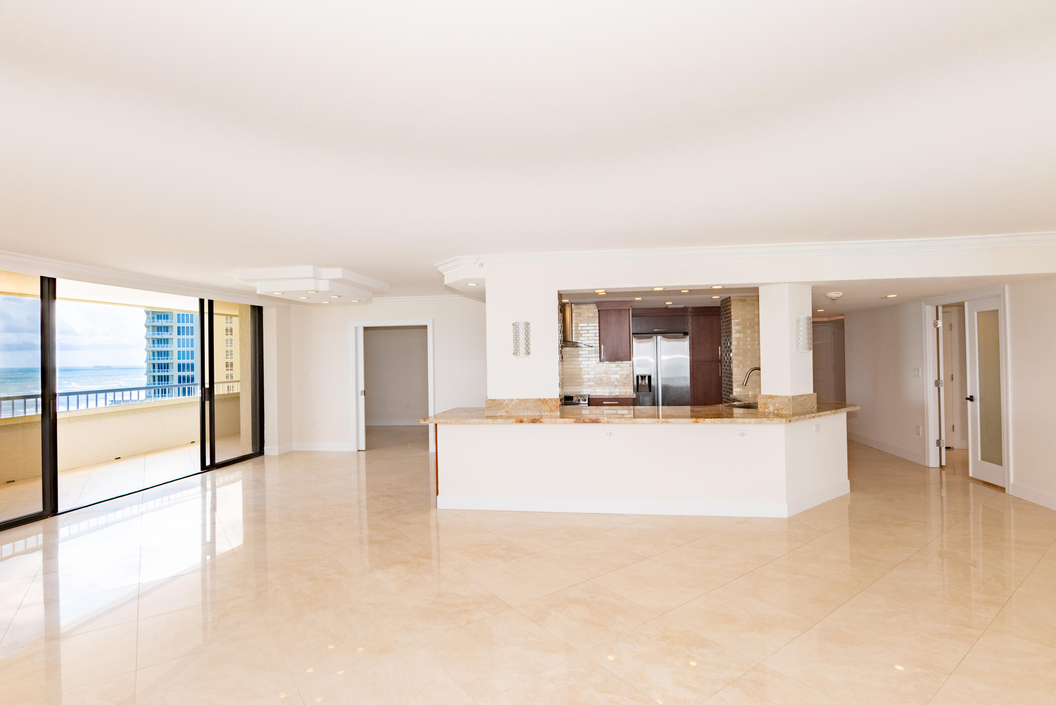 5070 N Ocean Drive 10a Property Photo 8