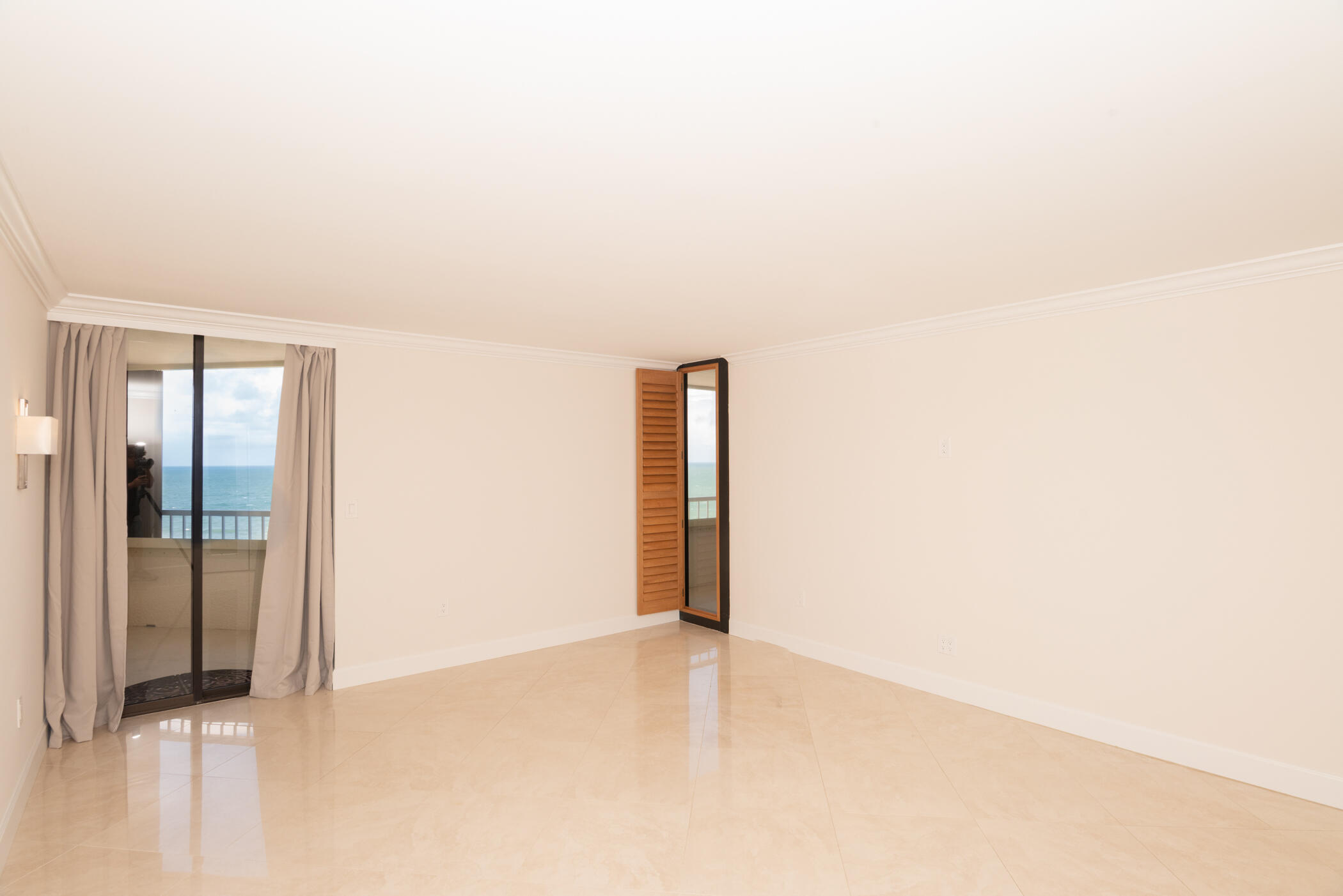 5070 N Ocean Drive 10a Property Photo 23