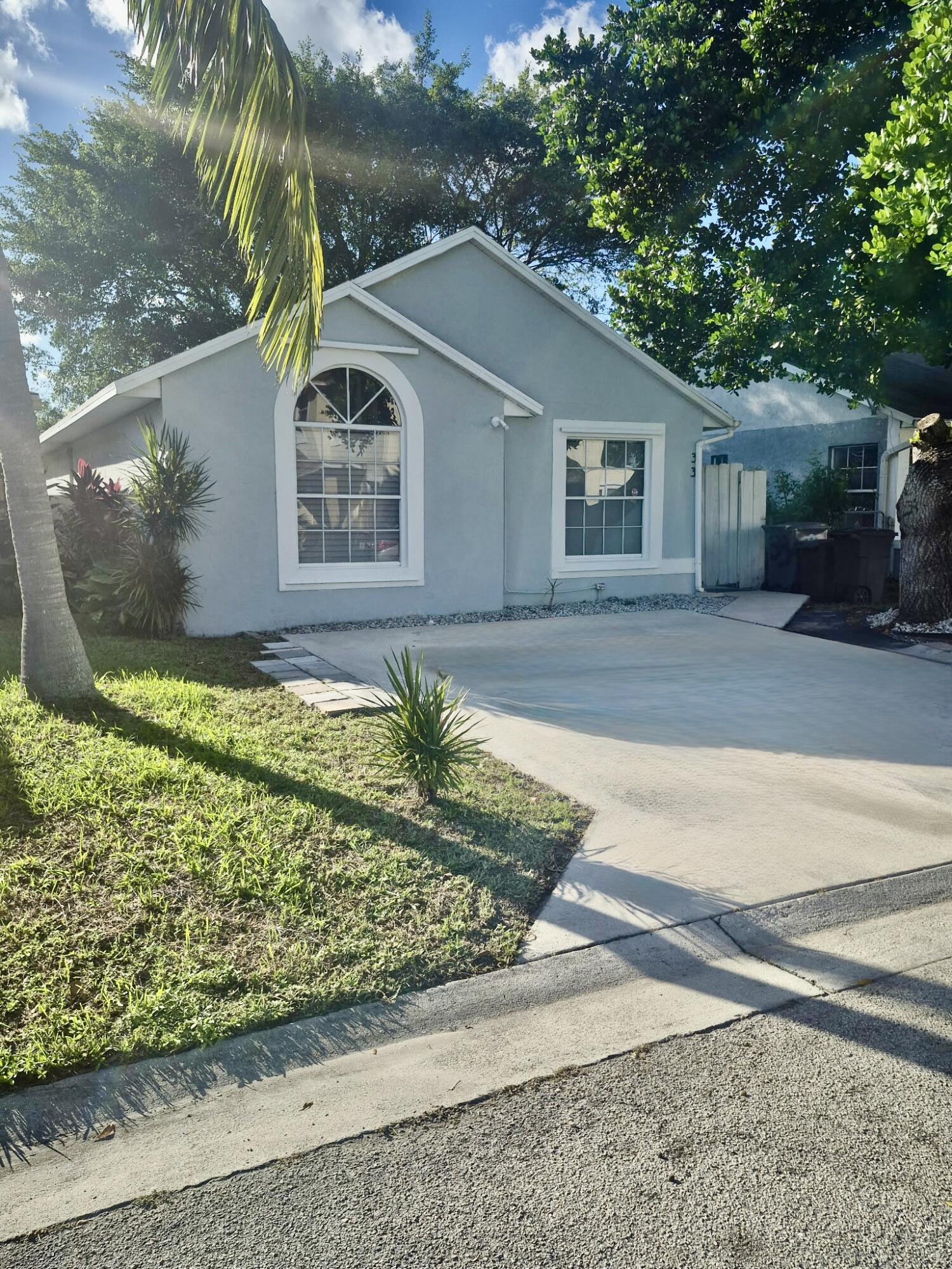 33 Plumage Lane Property Photo 1