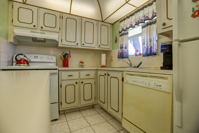 235 Golden River Drive Property Photo 15