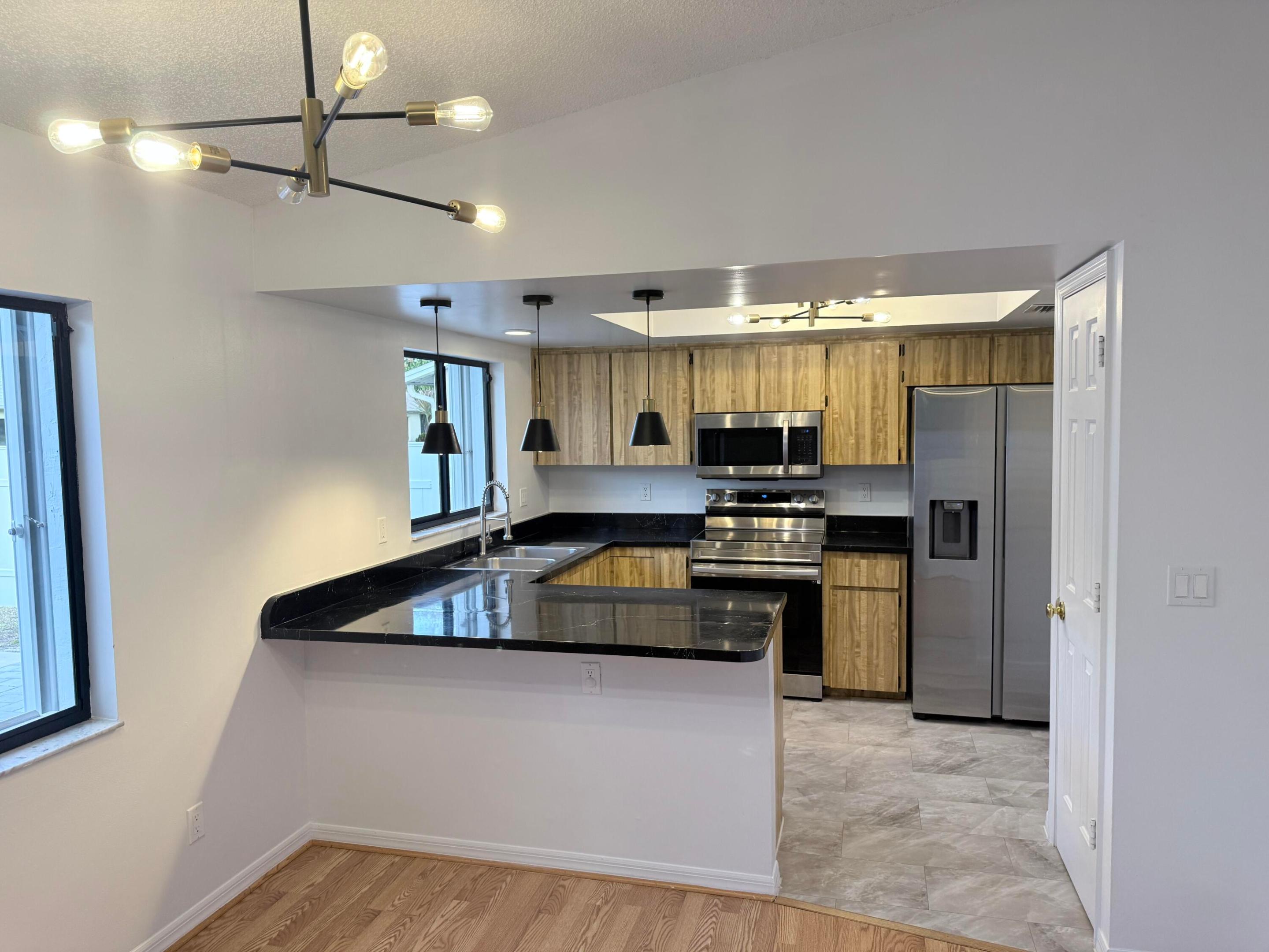 2490 4th Place Property Photo 11