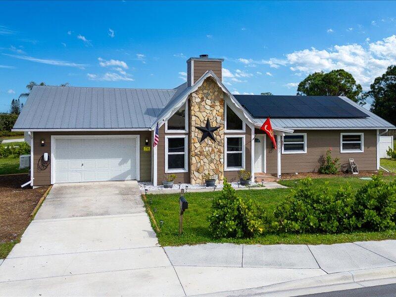 1297 Se Floresta Drive Property Photo 2