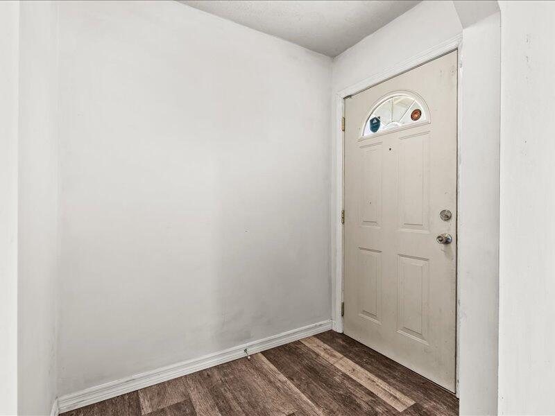 1297 Se Floresta Drive Property Photo 4